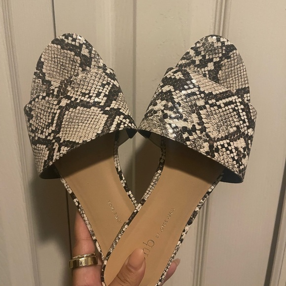ROHB Shoes - ROHB Snakeskin slides size 8